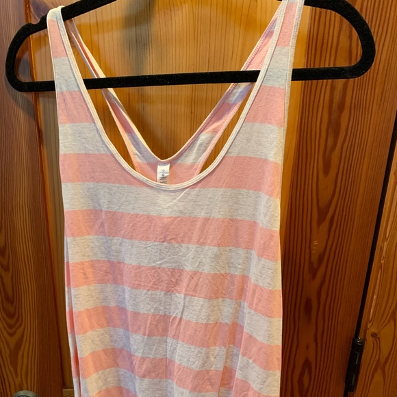 Lululemon Cool Razorback - Picture 3 of 6